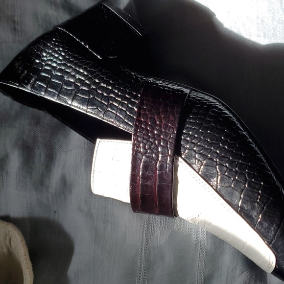 NWOT Freda Salvador loafer w/ small mark on leather - Picture 3 of 7